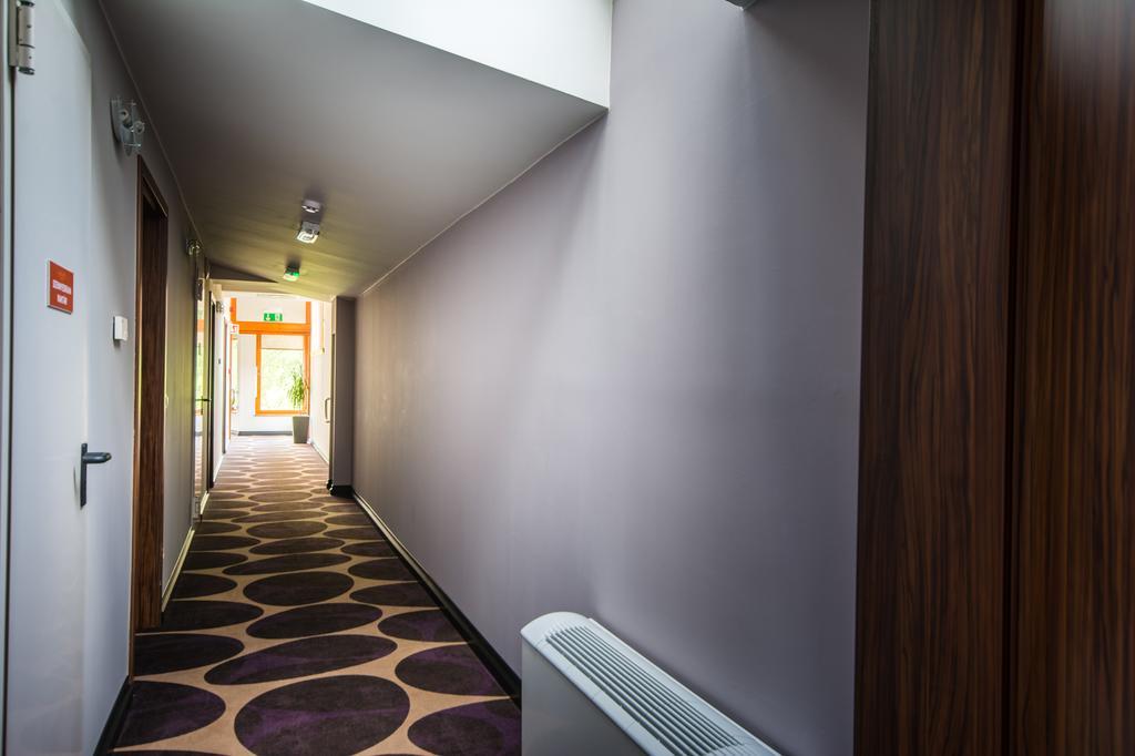 Victoria Garden Hotel Es Etterem Nyíregyháza Екстериор снимка