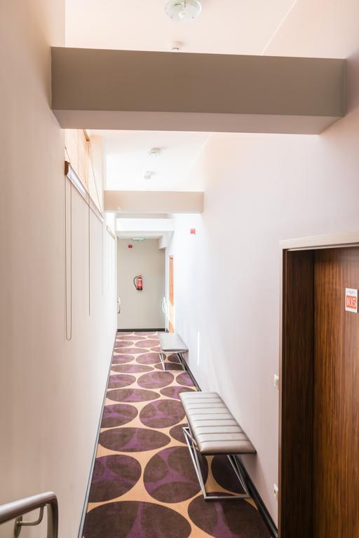 Victoria Garden Hotel Es Etterem Nyíregyháza Екстериор снимка