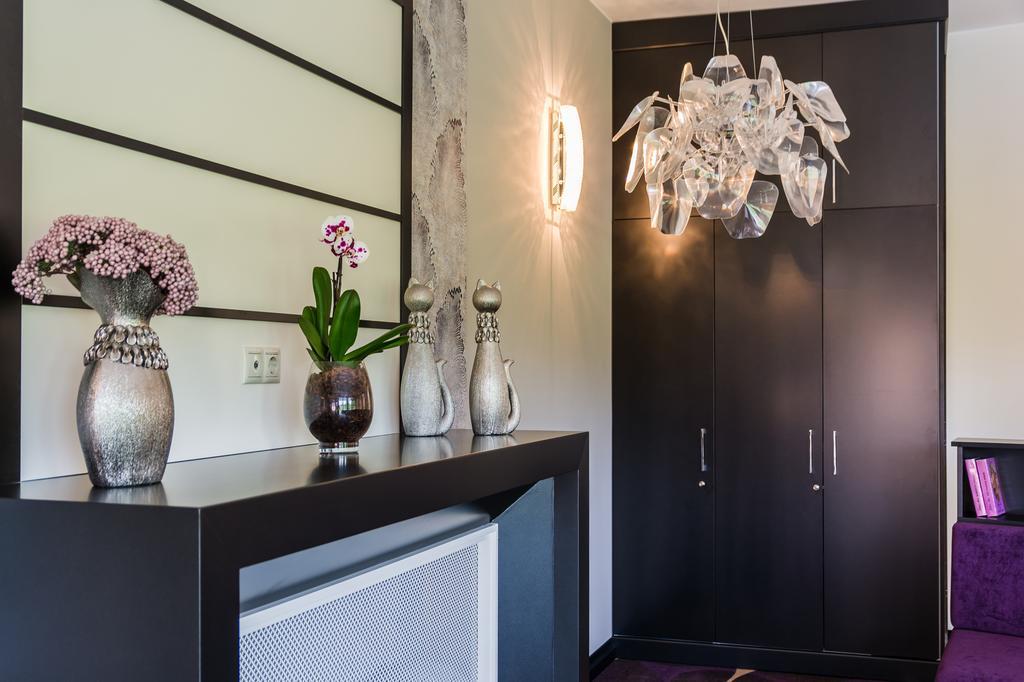 Victoria Garden Hotel Es Etterem Nyíregyháza Екстериор снимка